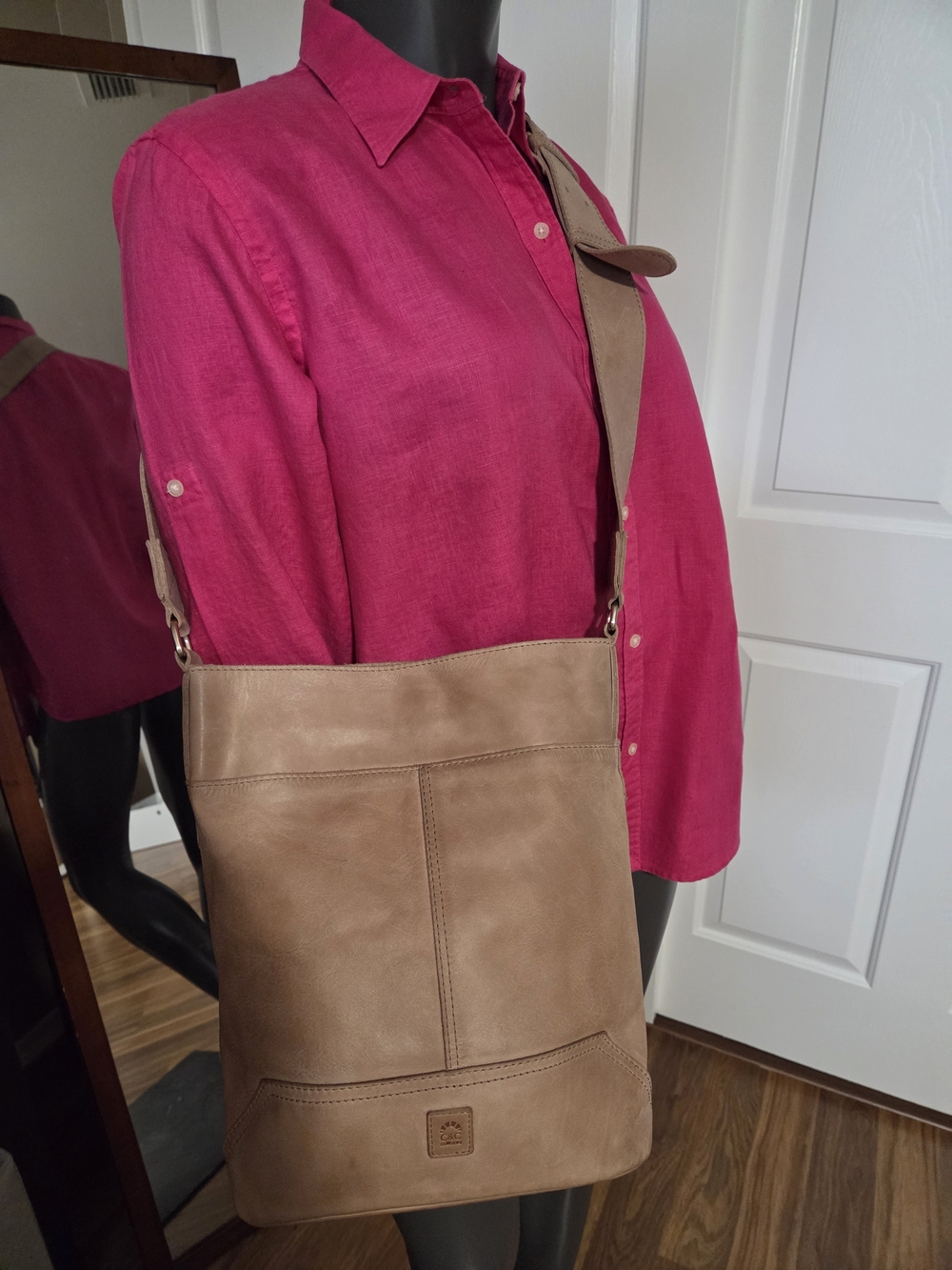 C&C California Classic Tan Leather Crossbody Bag - Casual Everyday Tote